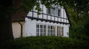 MYKY Hotel Pinneberg - Free Parking - Image 3