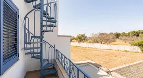 Villa con piscina vicino Torre Lapillo - Image 5