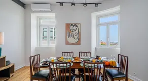 Whome - Brand New Luxury 4-Bed with Riverside Views & AC - Image 5