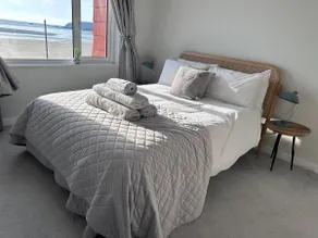 1 Bed House On The Beach - Image 2