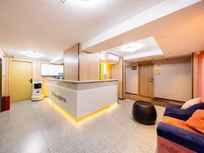 IU Hotel (Lanzhou Center Xiaoxihu Subway Station) - Image 3