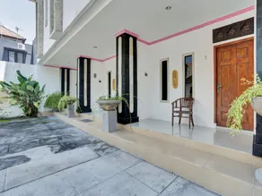 SPOT ON 90732 Hotel Wisata Indah - Image 3