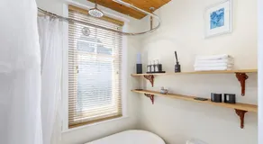 Finest Retreats - Pittodrie Guest House - Room 4 - Image 2