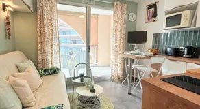 SEASONAL RENTAL SETE T2 CENTER KVARTAL PORT SOUTH OF FRANCE - Image 2