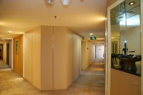 Zhijiang International Hotel - Image 4