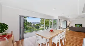 Avoca Chic - Modern Town House - Image 3