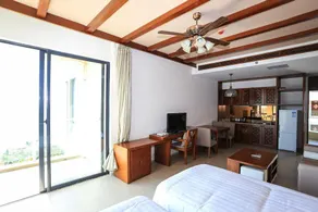Q+ Meet My Home Seaview Apartment - Image 3