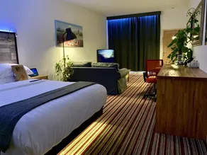 The Waterfront Lodges - Image 5