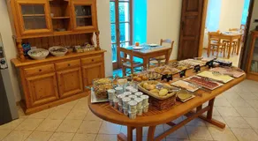 Taxus Hostel - Image 3