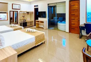 RedDoorz Plus at Nick Hotel Guimba - Image 2