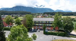 CHECK in ECK MOTEL - Image 3