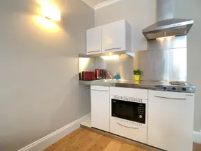 G2 - Trendy Ground Floor Apartment near Victoria - Image 4