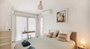 Cosy Apartment, 1 Min Walk to Beach, Heart of Juan-les-Pins - Image 2