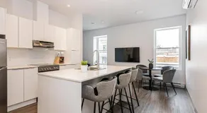 Stylish & Fun 1 Bedroom Apartment in Le Plateau by Den Stays - Image 2