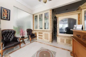 RedDoorz at Jatiwaringin near Exit Toll Pondok Gede - Image 2