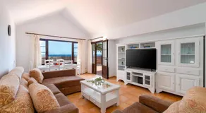 Villa Kanak by Villa Plus - Image 2