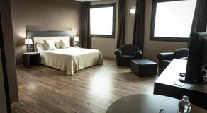 HOTEL DON CAMILLO - Image 2