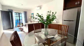 Casa DOS21 Boutique Apartments Playa Sur - Image 2