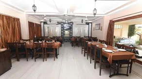 HOTEL GARDEN VIEW NATHDWARA PURE VEG - Image 2