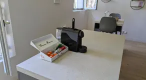 Studios TOUT INCLUS - Calme avec proximité du Centre Ville - Image 3