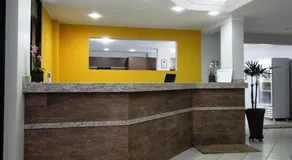 Paradise Hotel - Image 3