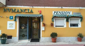 Alojamiento Numancia Pensión - Image 4