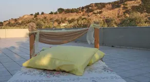 Balcony Bliss Retreat- Family Friendly - Image 4