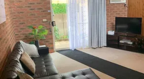 Yarrawonga Holiday Home - Image 2