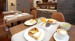 J24 B&B - Image 3