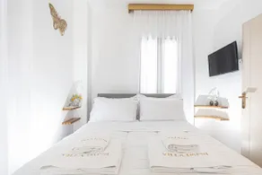 Luxurious and freshly renovated 2-bedroom Villa - Image 3