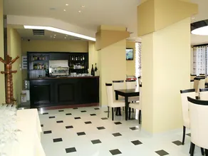 Hotel President - Image 3