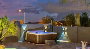 Mesa Resort with Free Heated Pool, Hot Tub, King Bed, and Yard Games - Image 3