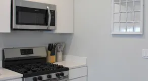 MODERN 1BR GREAT Location Downtown Parking - Image 5
