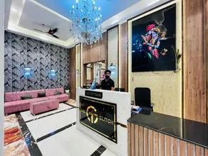 THE GLITCH HOTEL AND RESTAURANT - Image 5