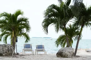 Topsider Resort - Image 2