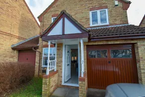 Tunbridge House - Free Parking, Garden & SmartTV - Image 2
