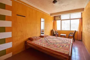 Ganaka Motel - Image 2