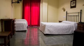Hostal Restaurante La Curva - Image 2