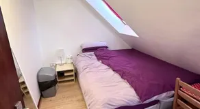 Twin or Single Private Room Near Brookes University, Oxford Hospitals and EF Language College, Headington Oxford B - Image 2