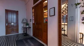 Central Hotel 21 - Image 4