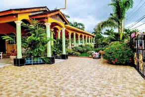 Chateau Margarite Villa - Image 4