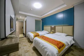Coconut Breeze Business Hotel (Qiongzhong Bus Station Branch) - Image 2
