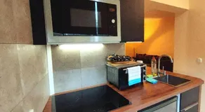RIVER VIEW NEAR FRANKFURT - 3 ROOMS-4 BEDS & 1 SOFA BED -AIR CONDITION- Private PARKING - Image 3