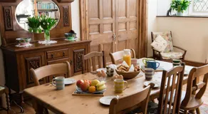 The School House - Image 4