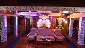 White Rose House Boat - Image 4