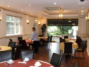 Skyways Hotel - Image 5
