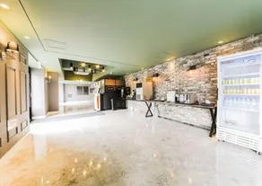 Hotel Avenue - Image 2