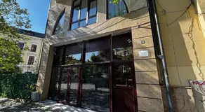 Lumen - Bright Stay in Bucharest - Image 2