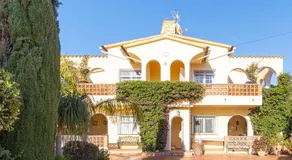 RESIDENCIA ALBERES -Apartamento completo con piscina, barbacoa, parking- B - Image 3