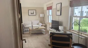 The Wild Farm Lodge - Image 5